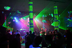 img_4506_dance_floor_lasers_medium.jpg