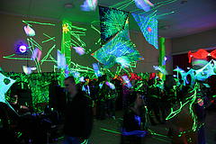 img_4584_laser_triangles_medium.jpg
