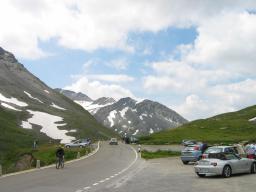img_6989_furkapass_parkkipaikka_medium.jpg