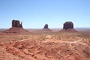 img_0024_monument_valley_medium.jpg